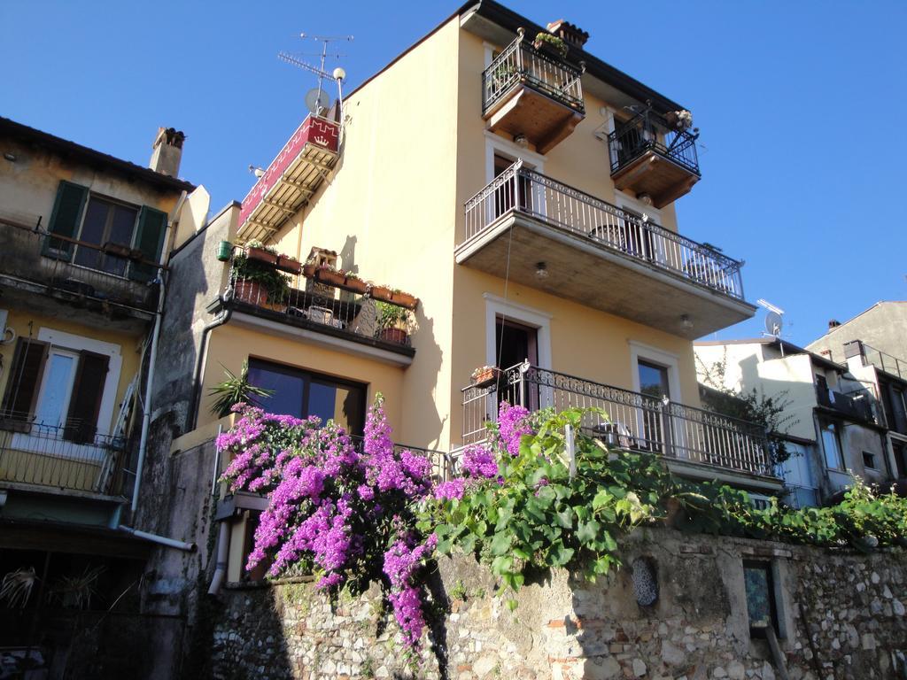 The Queen Tower Desenzano del Garda Exterior photo